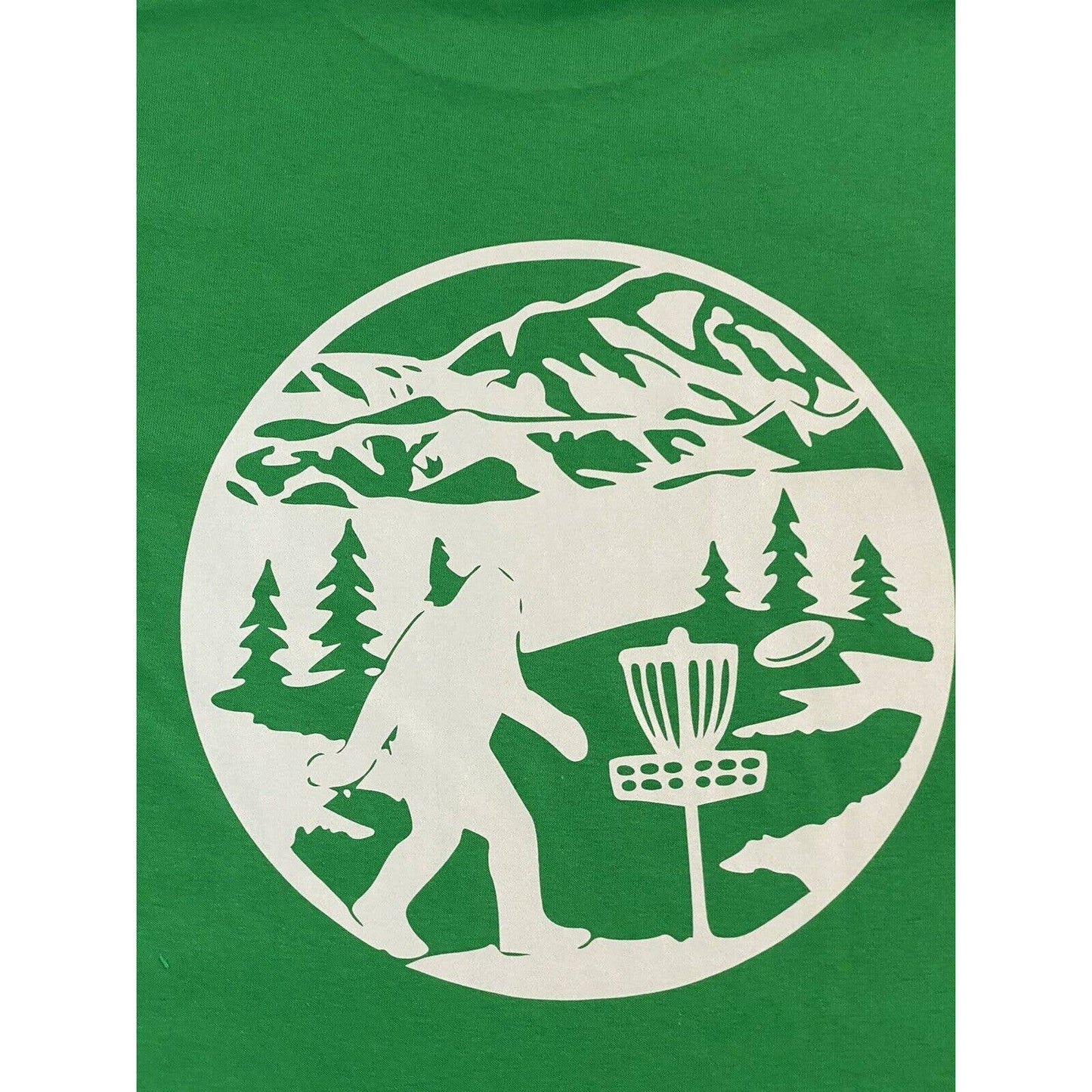 Disc Golf Shirt SASQUATCH SCENE Disc Golfer L Graphic T-Shirt Gildan GREEN