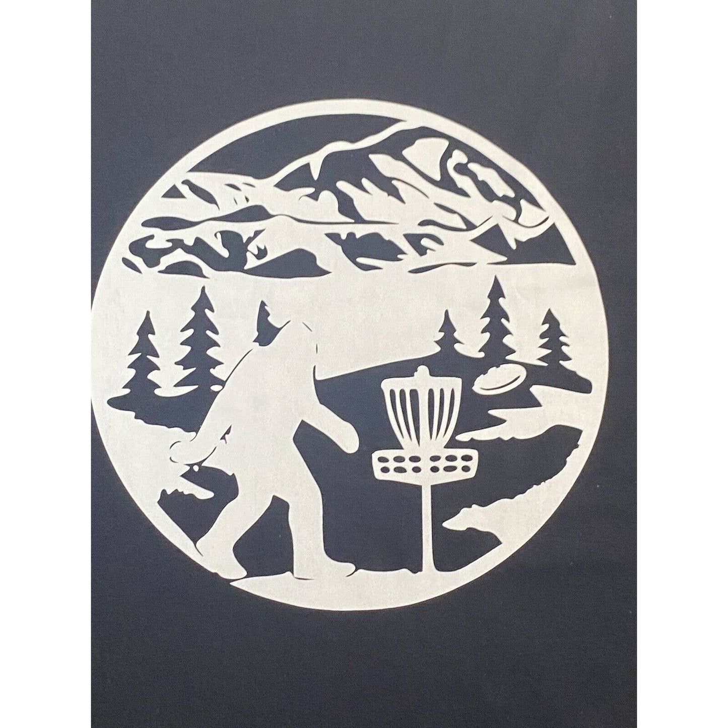 Disc Golf Shirt SASQUATCH SCENE Disc Golfer 2XL Graphic T-Shirt Gildan BLACK