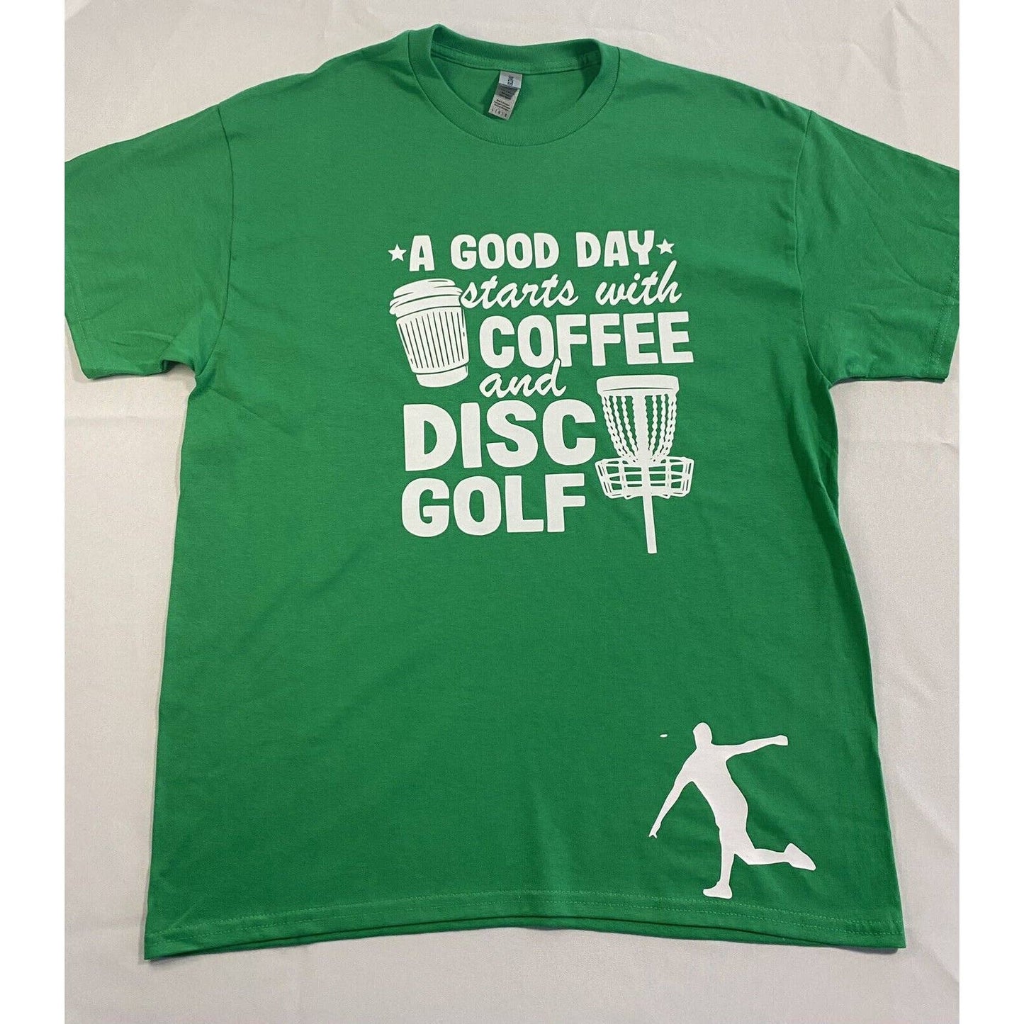 Disc Golf And Coffee DISC GOLFER Good Day L Graphic T-Shirt Gildan GREEN